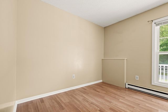 64 Larned Rd, Oxford, MA 01540