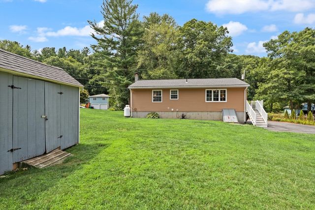 64 Larned Rd, Oxford, MA 01540