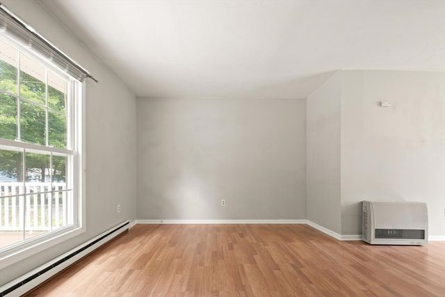 64 Larned Rd, Oxford, MA 01540
