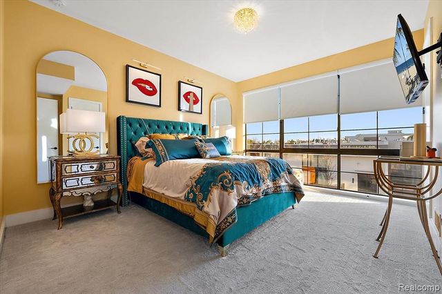 533 E Harrison Avenue 41, Royal Oak, MI 48067