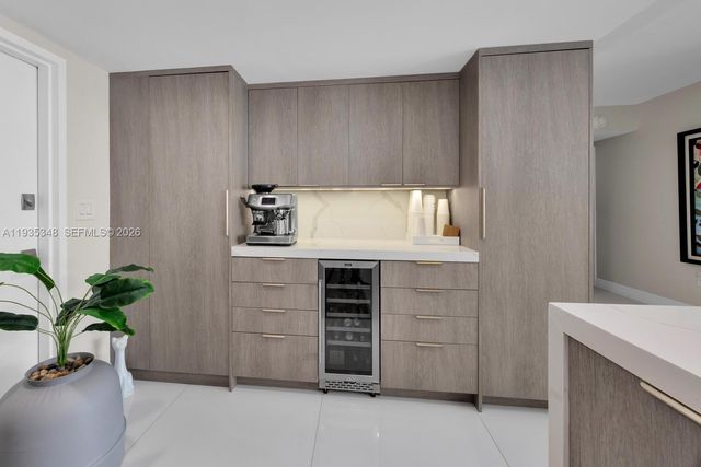 155 Ocean Lane Dr 413, Key Biscayne, FL 33149