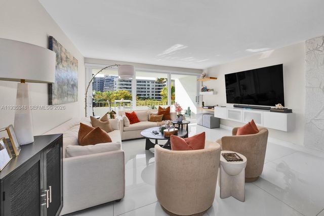 155 Ocean Lane Dr 413, Key Biscayne, FL 33149