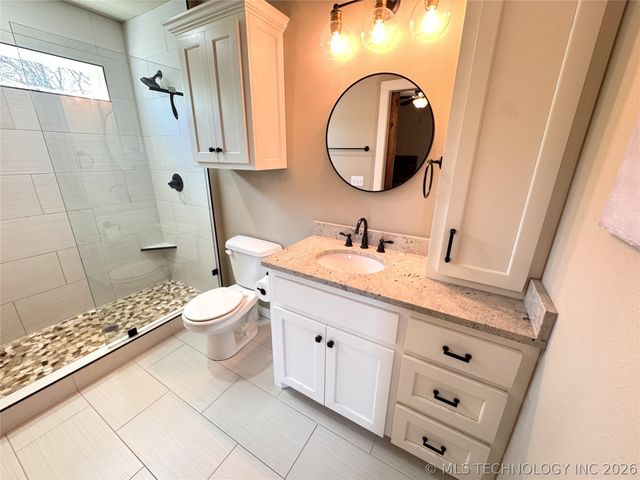 411 S Lee Avenue, Tahlequah, OK 74464
