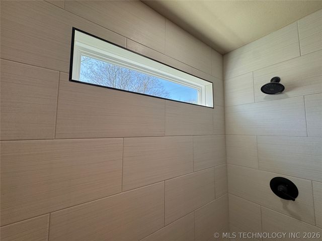 411 S Lee Avenue, Tahlequah, OK 74464