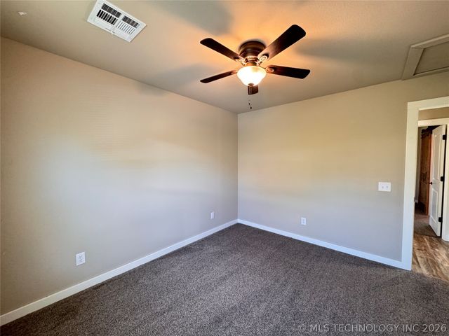 411 S Lee Avenue, Tahlequah, OK 74464