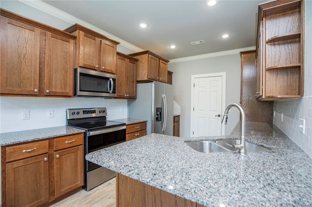 214 Alder Street, Pea Ridge, AR 72751