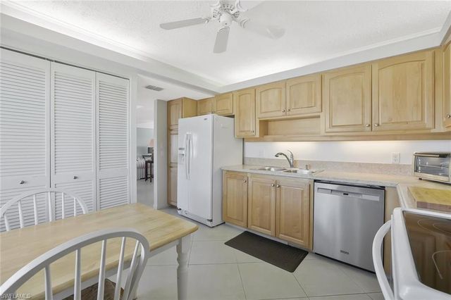 278 Winners CIR # 2672, Naples, FL 34112