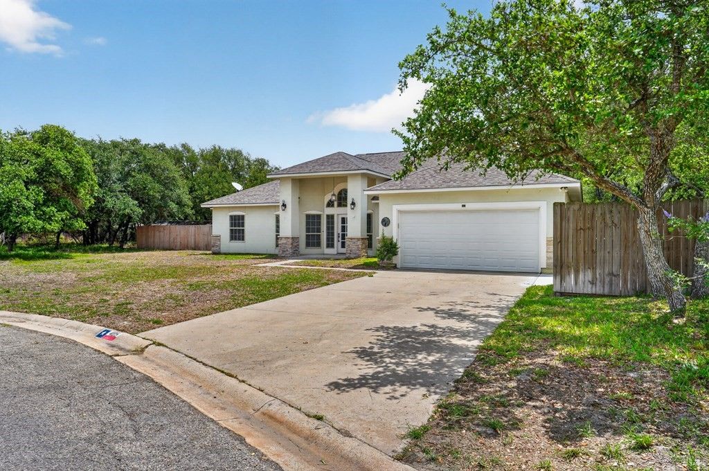 405 Cascades, Rockport, TX 78382 — photo 3