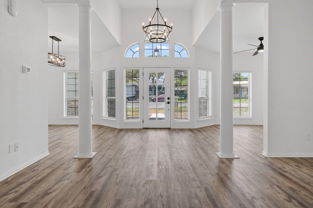 405 Cascades, Rockport, TX 78382 — photo 5