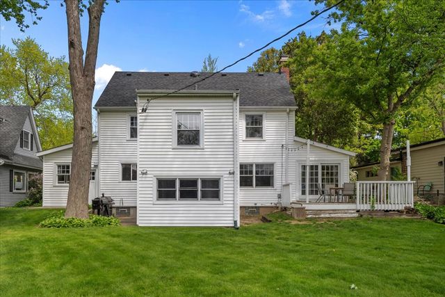 974 Princeton Avenue, Highland Park, IL 60035