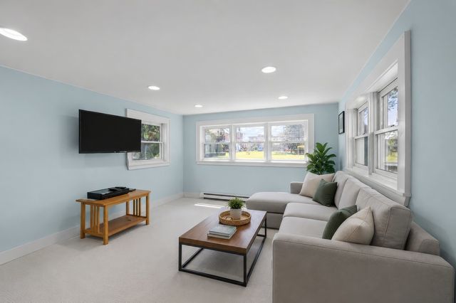 974 Princeton Avenue, Highland Park, IL 60035