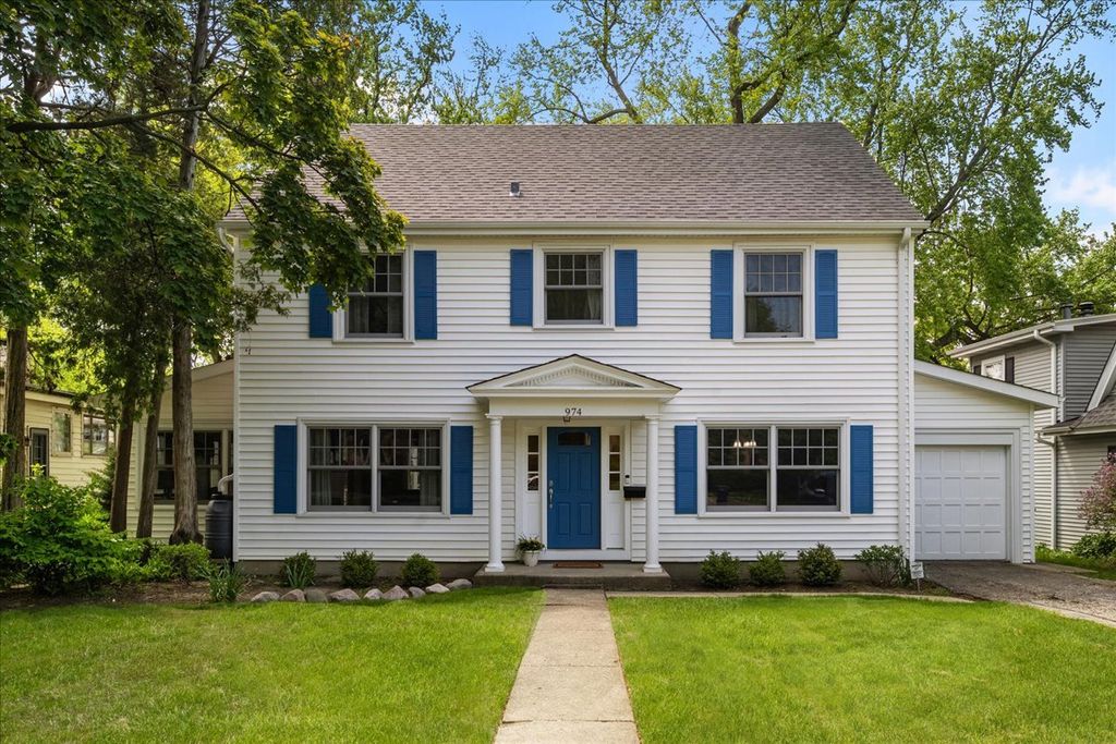 974 Princeton Avenue, Highland Park, IL 60035