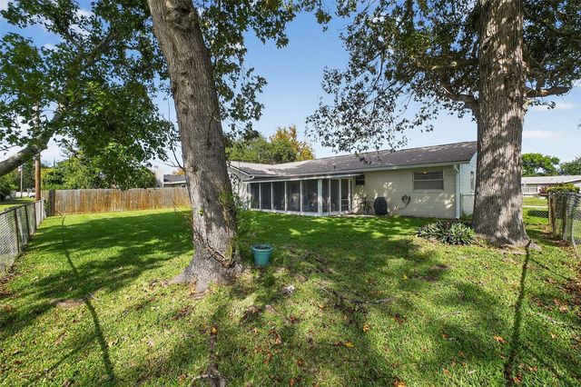 2324 GREEN STREET, South Daytona, FL 32119