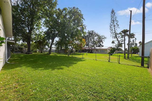 2324 GREEN STREET, South Daytona, FL 32119