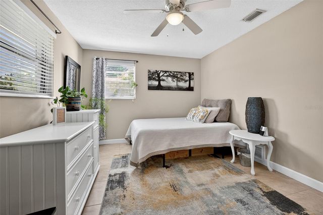 2324 GREEN STREET, South Daytona, FL 32119