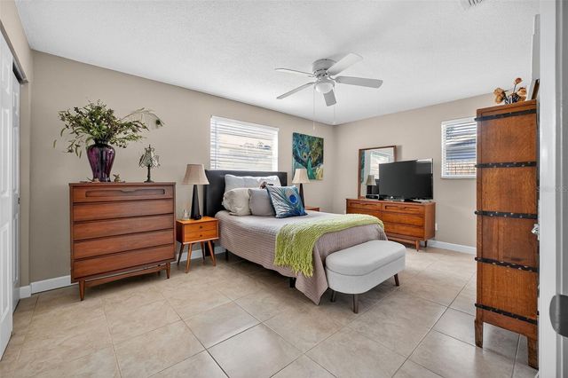 2324 GREEN STREET, South Daytona, FL 32119