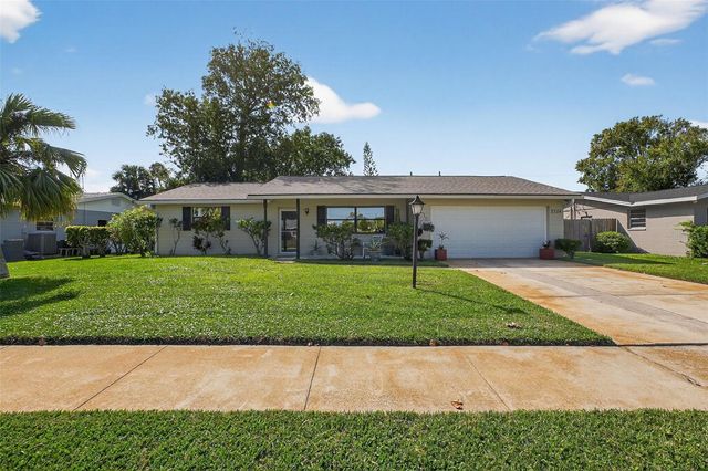 2324 GREEN STREET, South Daytona, FL 32119