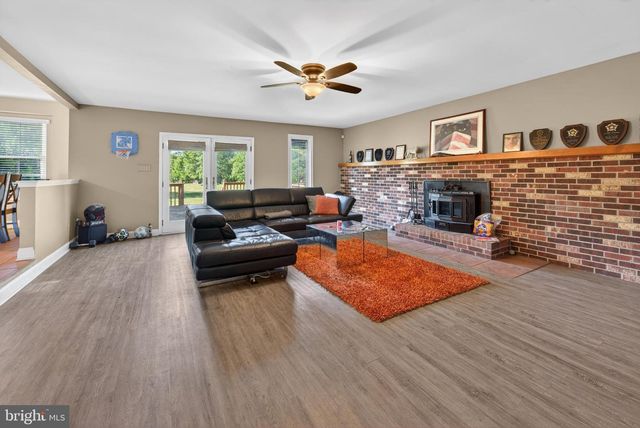 36 NASHUA DR, Sicklerville, NJ 08081