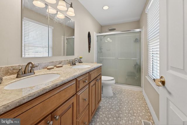 36 NASHUA DR, Sicklerville, NJ 08081