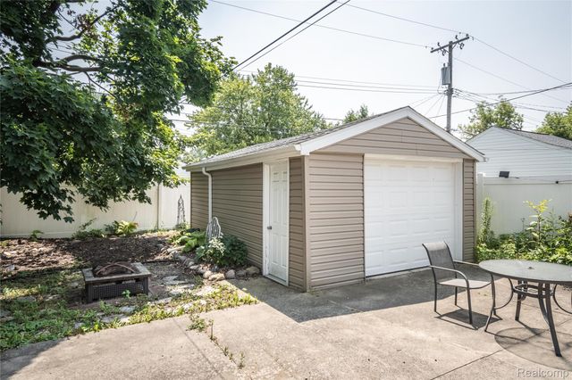 1772 University Street, Ferndale, MI 48220