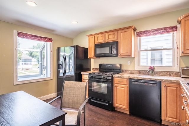 1772 University Street, Ferndale, MI 48220