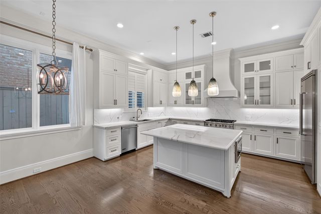 2312 Potomac Drive B, Houston, TX 77057