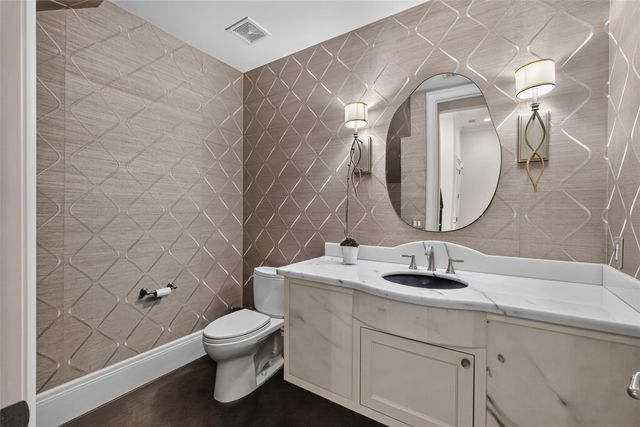 2312 Potomac Drive B, Houston, TX 77057
