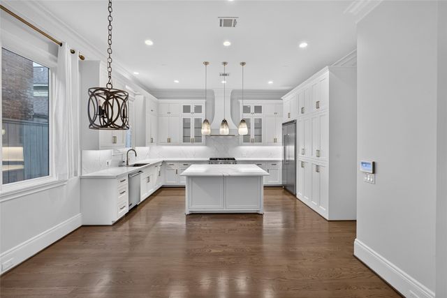 2312 Potomac Drive B, Houston, TX 77057