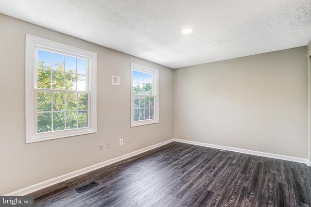 8525 KOLUDER CT, Lorton, VA 22079