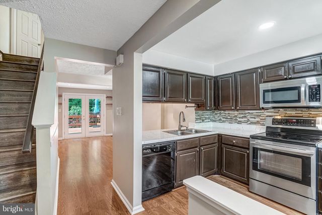 8525 KOLUDER CT, Lorton, VA 22079