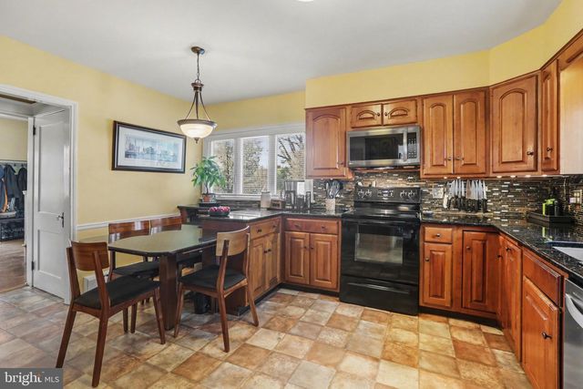 2418 HARVARD AVE, Camp Hill, PA 17011