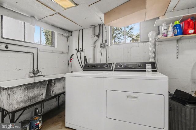 2418 HARVARD AVE, Camp Hill, PA 17011