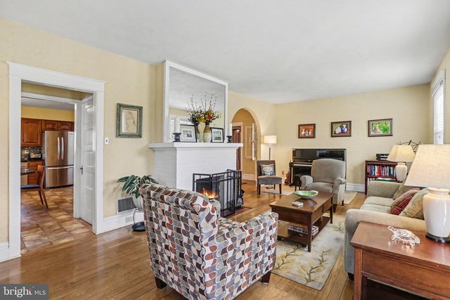 2418 HARVARD AVE, Camp Hill, PA 17011