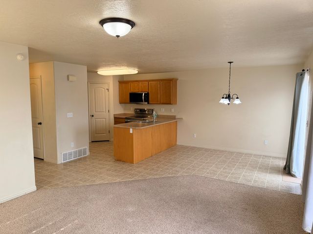 3882 E CASCADE RD, Eagle Mountain, UT 84005
