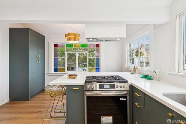 405 Hoffman Street, San Francisco, CA 94114