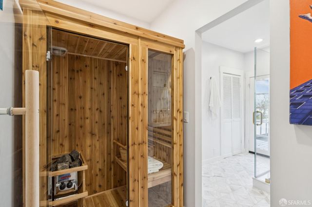 405 Hoffman Street, San Francisco, CA 94114