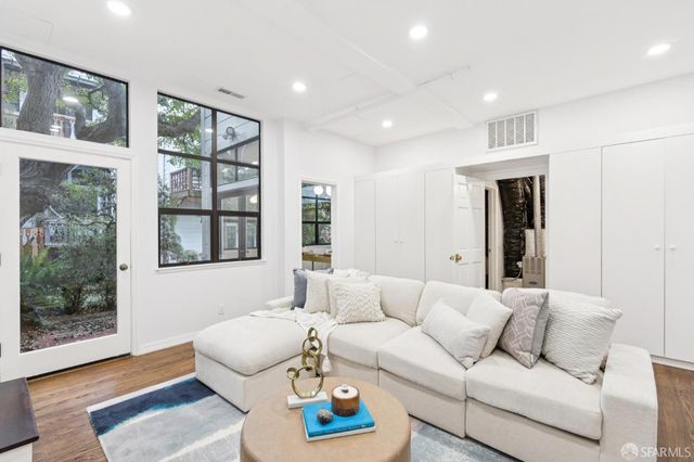 405 Hoffman Street, San Francisco, CA 94114
