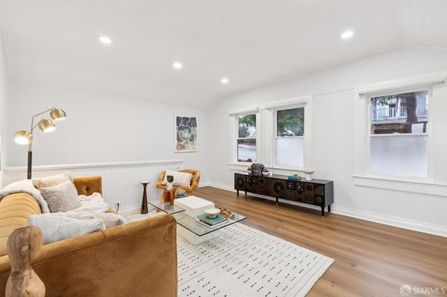 405 Hoffman Street, San Francisco, CA 94114