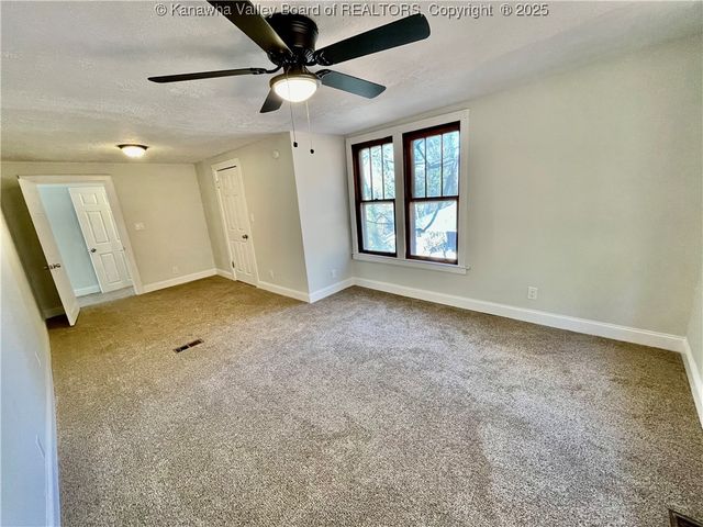 1592 Kilby Street, Charleston, WV 25311