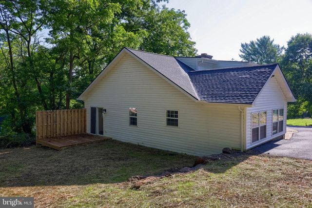 250 MAIN ST, Mohnton, PA 19540