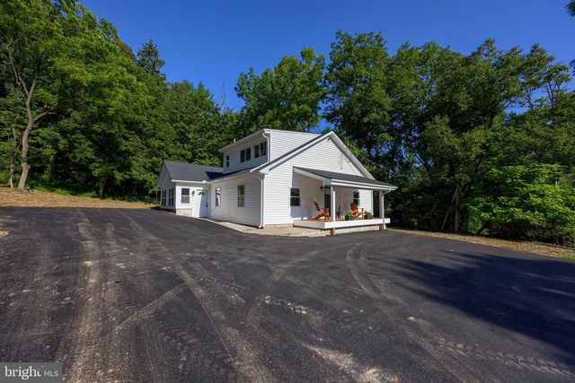 250 MAIN ST, Mohnton, PA 19540