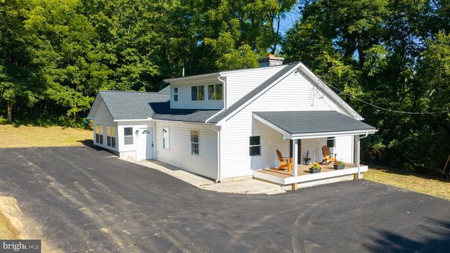 250 MAIN ST, Mohnton, PA 19540