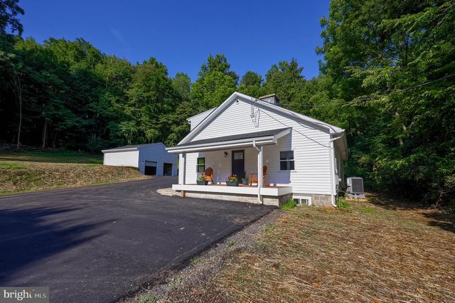 250 MAIN ST, Mohnton, PA 19540