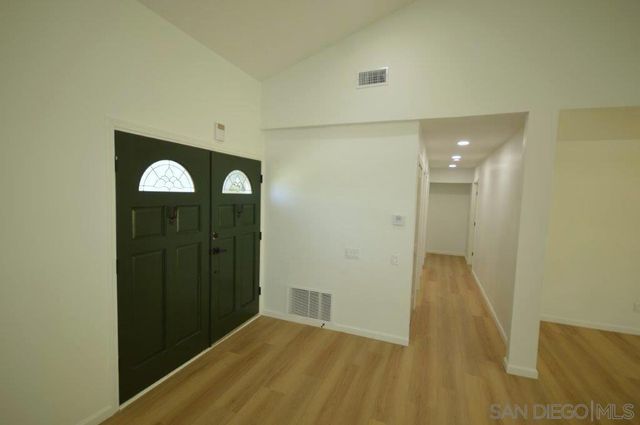 16590 Casero, San Diego, CA 92128