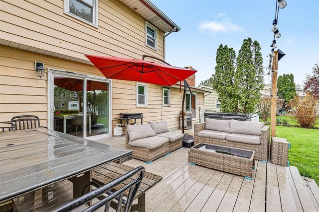 4261 Mohawk Avenue, Grandville, MI 49418