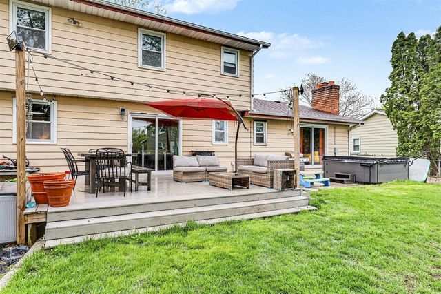 4261 Mohawk Avenue, Grandville, MI 49418