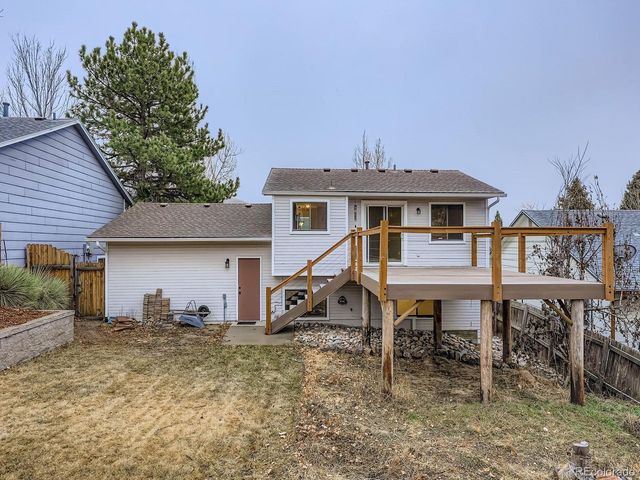 2001 Vineyard Dr, Castle Rock, CO 80104