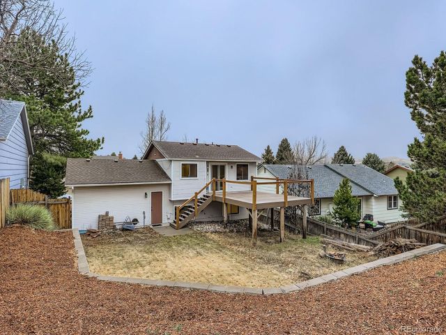 2001 Vineyard Dr, Castle Rock, CO 80104
