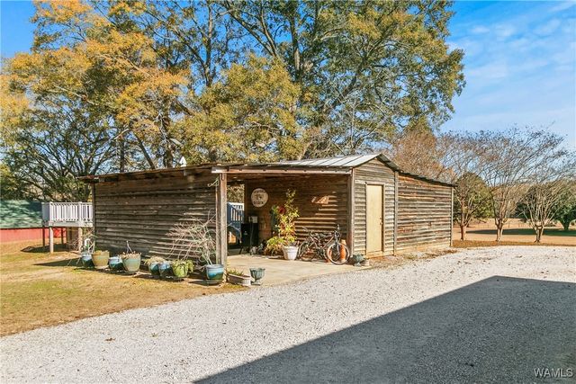 5500 Flatwoods, Northport, AL 35473