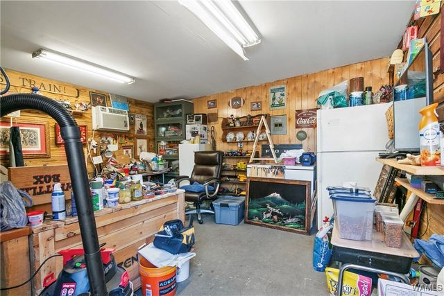 5500 Flatwoods, Northport, AL 35473